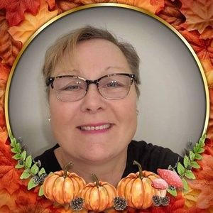 Meet your Posher, Laurie